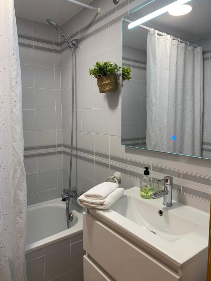 Apartamento Con Vistas Al Mar - Wifi - Aire Acondicionado Empuriabrava Eksteriør bilde